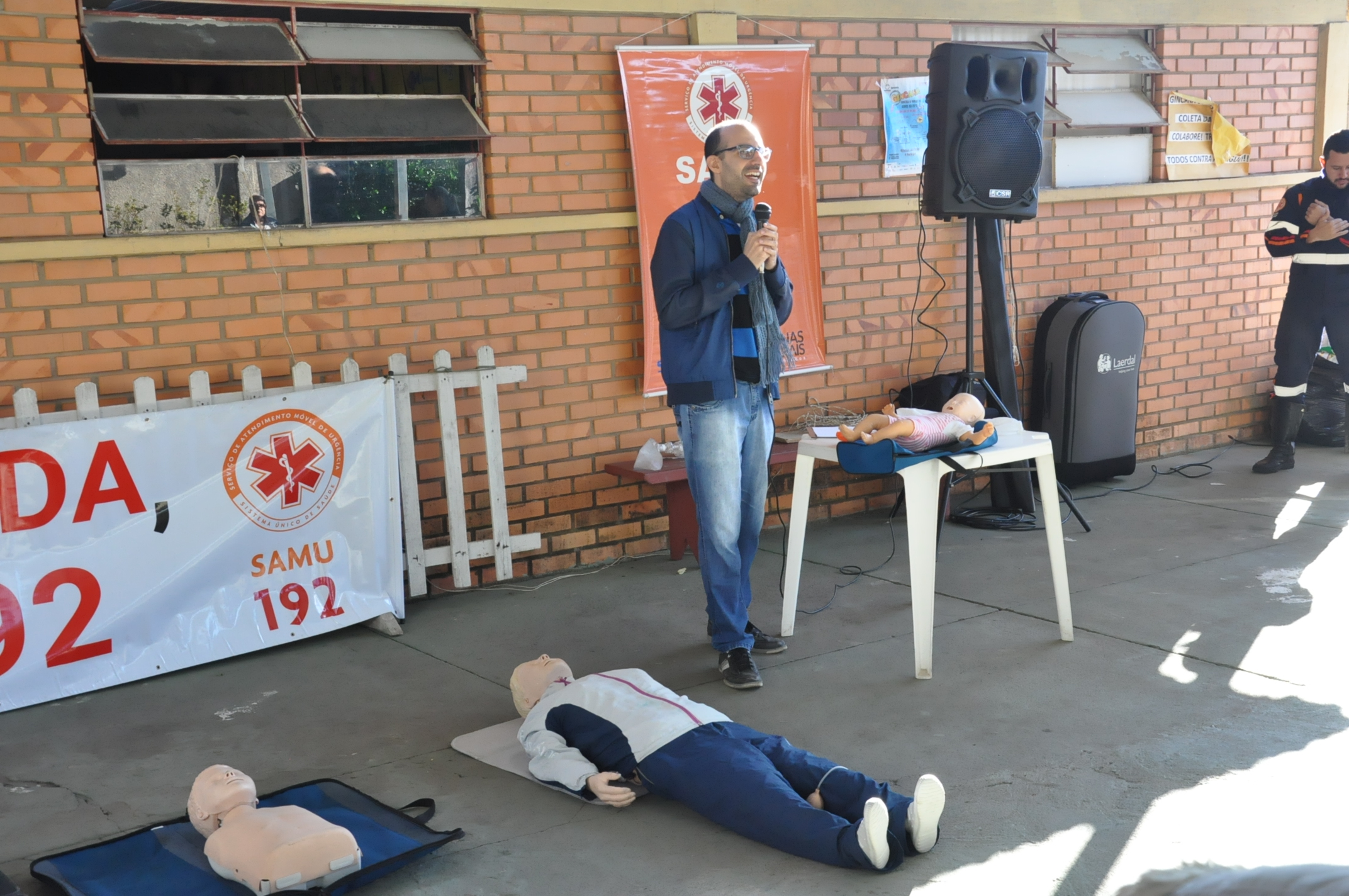 Atividade com a ambulância do SAMU: Escola Estadual Antônio Gonçalves de Matos 23/05/2018 