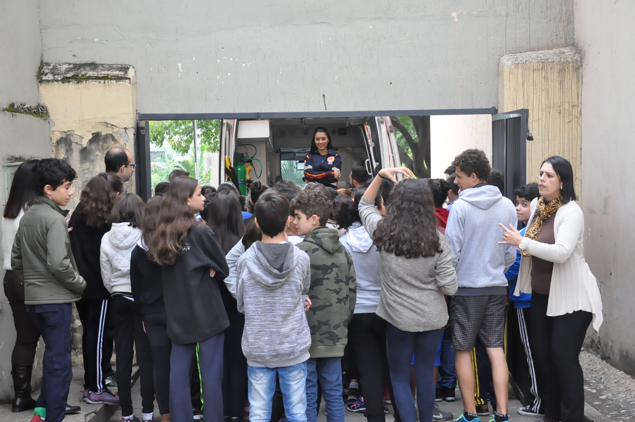 Atividade com a ambulância do SAMU: Escola Estadual Padre Matias Lobato 08/06/2018 