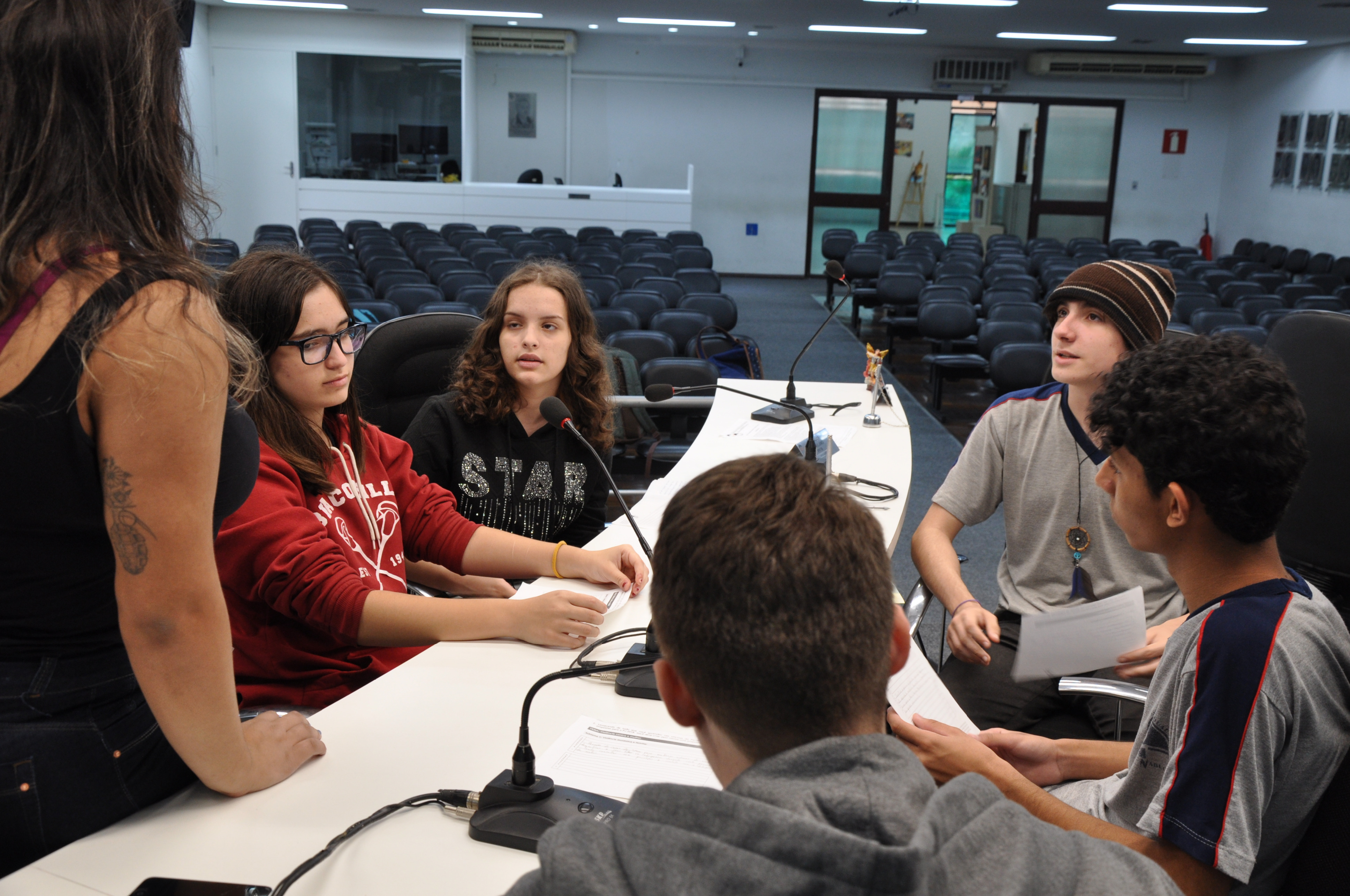 Grupos de Trabalho do Parlamento Jovem 11-06-2018