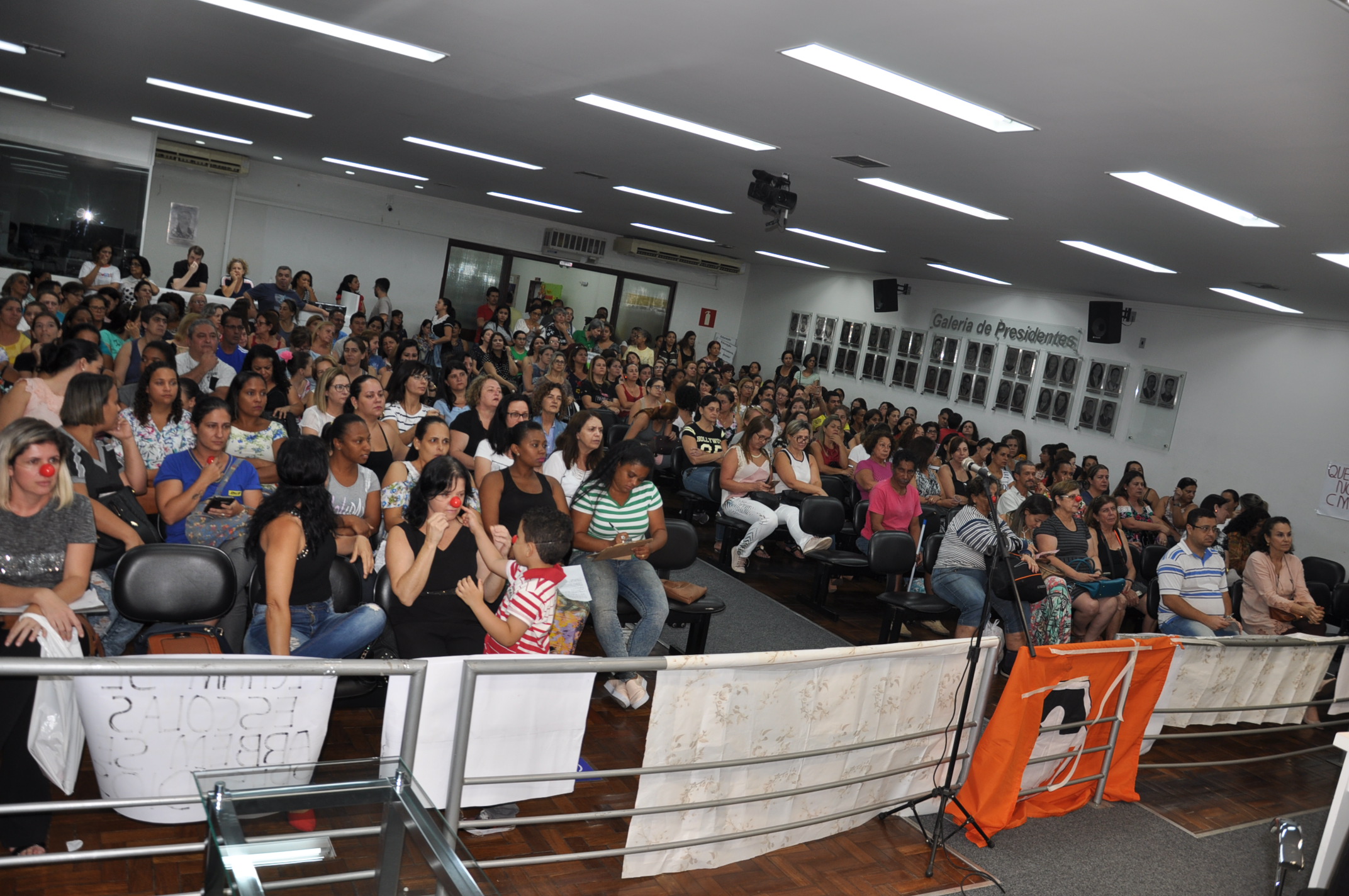 Audiência Pública define encaminhamentos sobre fechamento de CEMEIs