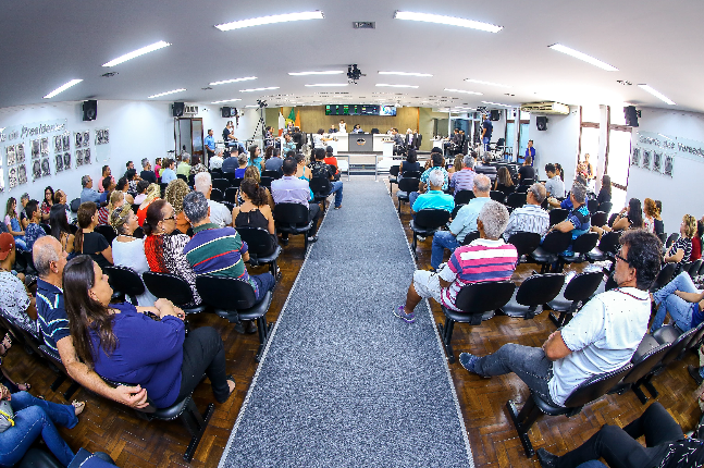 Câmara de Divinópolis retoma reuniões ordinárias nesta quinta-feira (01)