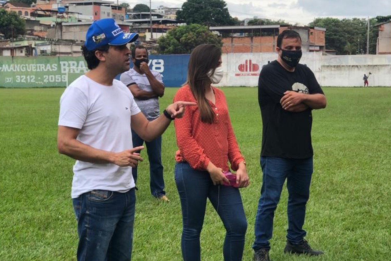 Comissão de Esportes faz visita oficial ao Estádio Farião